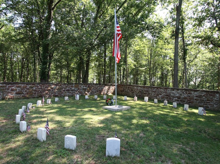 Ball's_Bluff_National_Cemetery